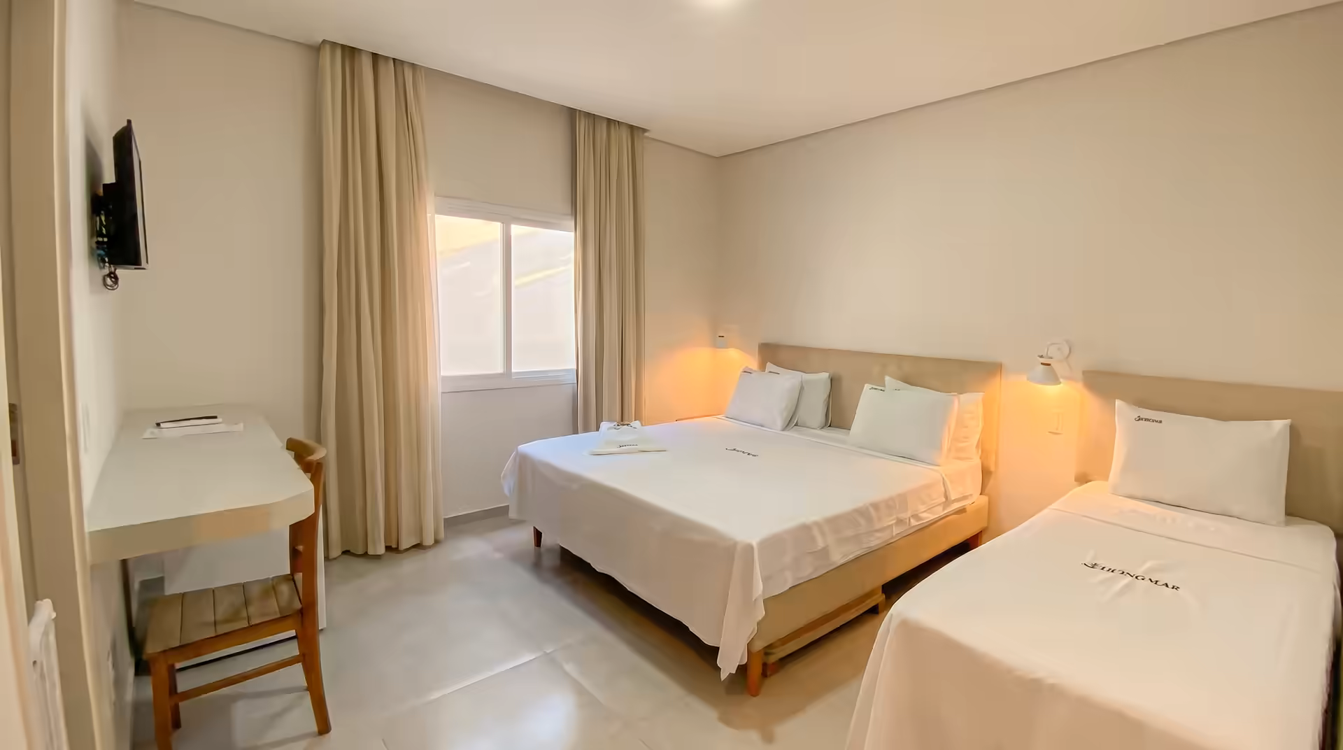Suíte Múltipla na Pousada Aquino Mar em Paraty - miniatura 4